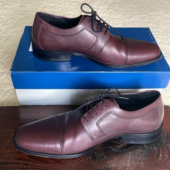 J. Murphy Men’s Burgundy LeatherDress Shoes Size 9 - Picture 2 of 8